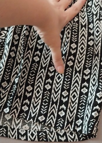 38 Beden Desenli Siyah Beyaz Mini Şort