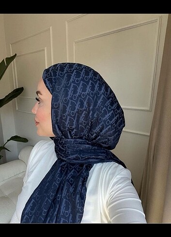 Dior şal