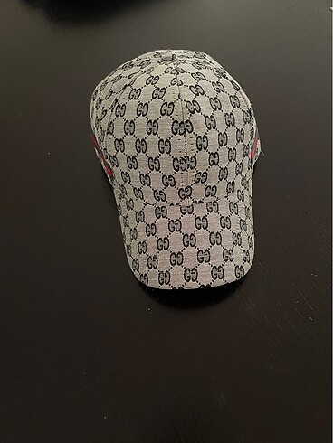 Beden Gucci şapka