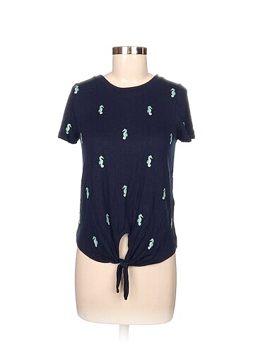 Oasis T-shirt %70 İndirimli.