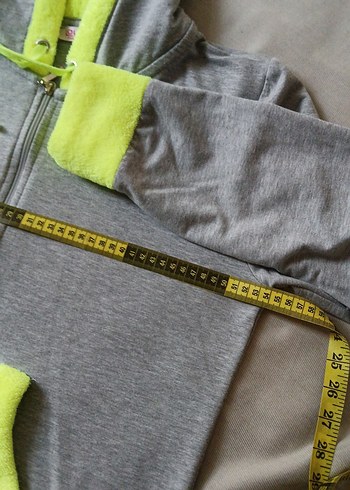 Neon Kapüşonlu Spor Üst - Görsel 8