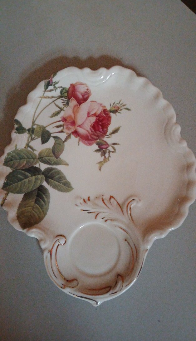 Çiçek Desenli Beyaz Porselen Tabak BERNARDO - Görsel 3