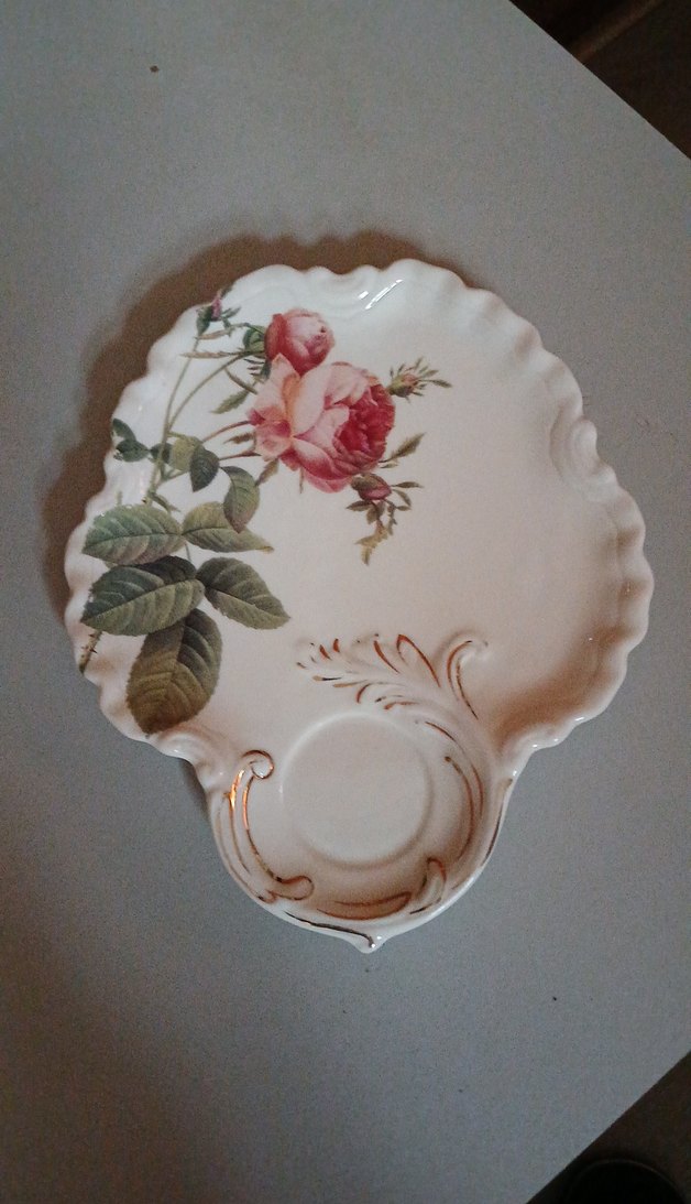 Çiçek Desenli Beyaz Porselen Tabak BERNARDO - Görsel 2