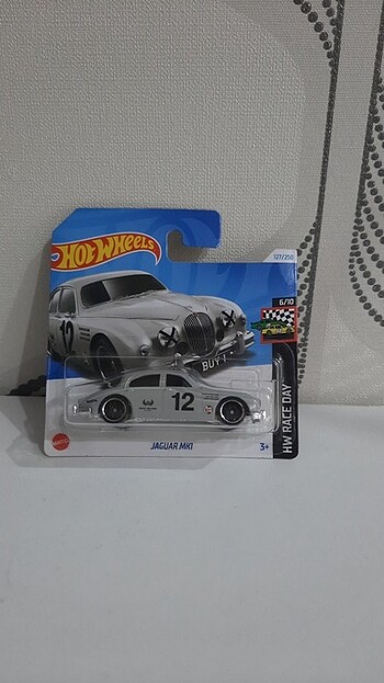 HotWheels Jaguar MK1