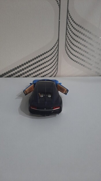 Welly 1/32 Bugatti Chiron - Görsel 3