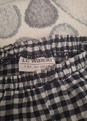 LC Waikiki Crop.