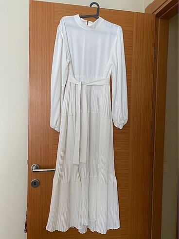 38 Beden Elbise hilayoffical markasına ait