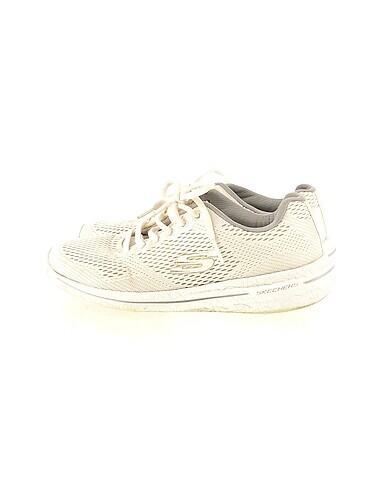 Skechers Spor Ayakkabı %70 İndirimli.