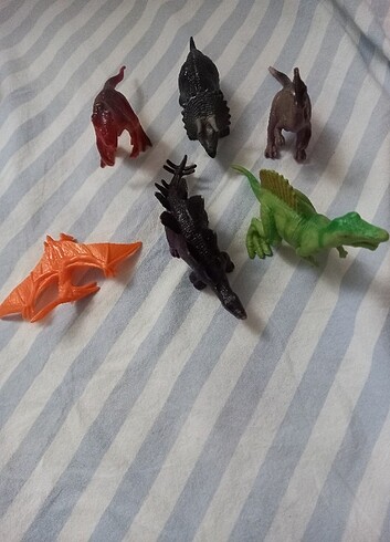 5 adet dinozor