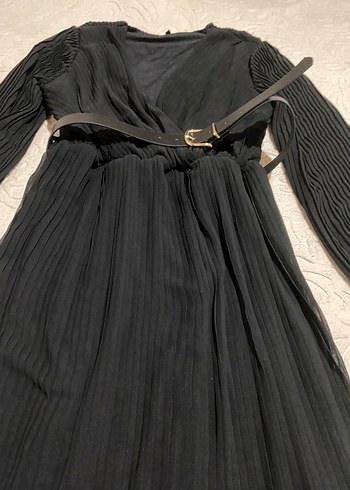 Kadın Siyah Piliseli Uzun Elbise - Görsel 2