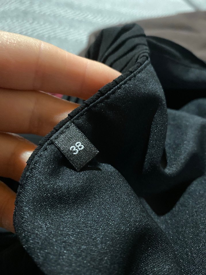 Kadın Siyah Piliseli Uzun Elbise - Görsel 3