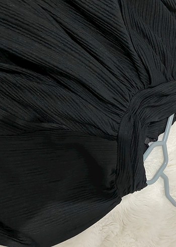 Uzun Siyah Piliseli Kadın Elbise - Görsel 4