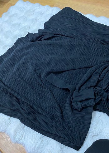 Uzun Siyah Piliseli Kadın Elbise - Görsel 5