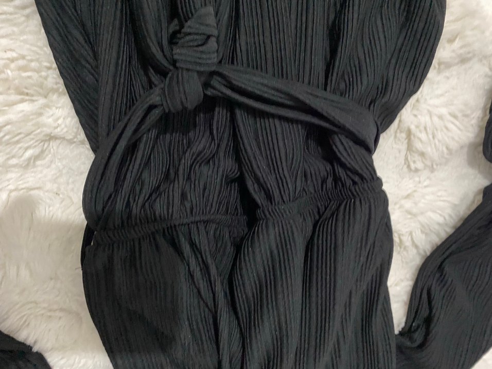 Uzun Siyah Piliseli Kadın Elbise - Görsel 3