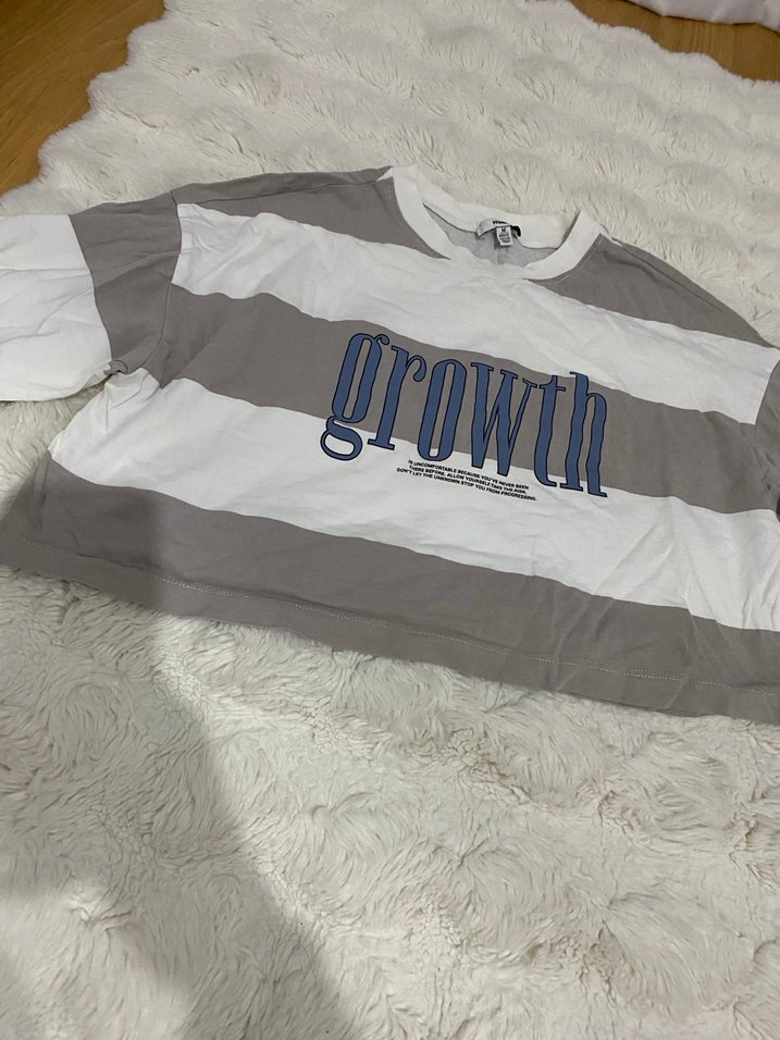 Gri Beyaz crop Tişörtü, Kısa Kollu, Rahat Kesim - Görsel 2