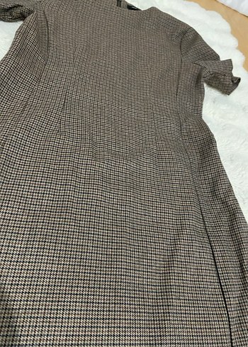 V Yaka Ekoseli Midi Elbise - Görsel 2