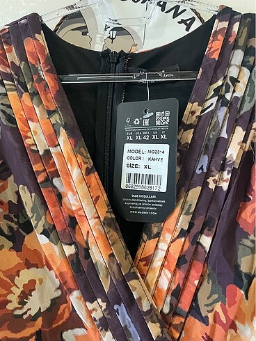 xl Beden Çiçekli Elbise