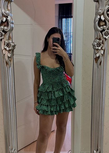 Zara Naia Yesil Firfirli Mini Elbise