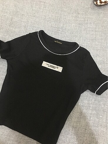 kısa kollu crop