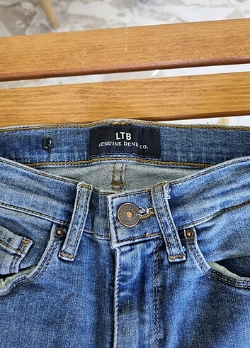 32 Beden mavi Renk Dizi yırtık skinny jean