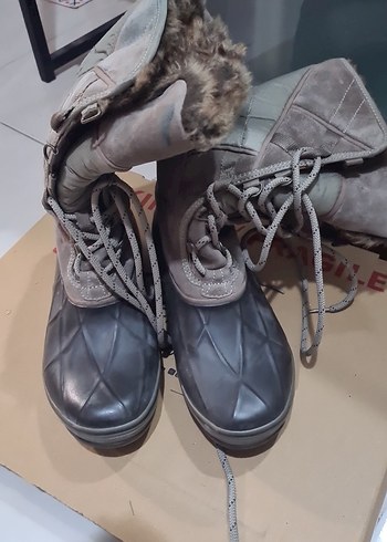 Clarks Su Gecirmez Kar Botu