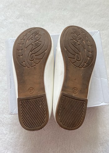 Lcw Beyaz Fiyonklu Kız Çocuk Babet - Görsel 3