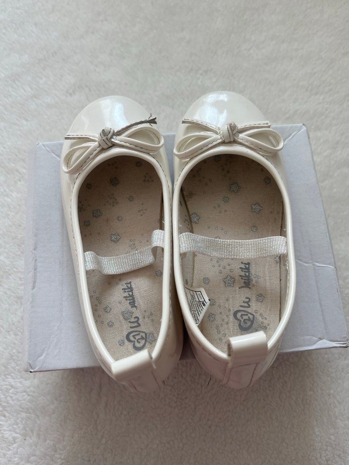 Lcw Beyaz Fiyonklu Kız Çocuk Babet - Görsel 2