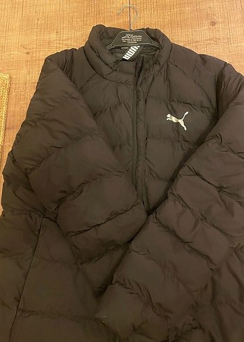 Puma Siyah Erkek Sade Fermuarlı Kısa Mont