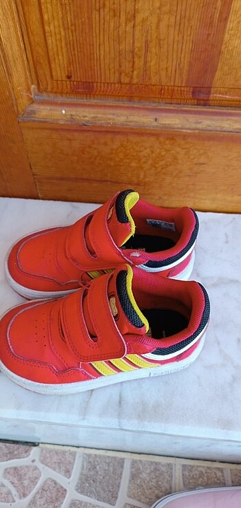 25 Beden kırmızı Renk Adidas Bebek ayakkabısı 