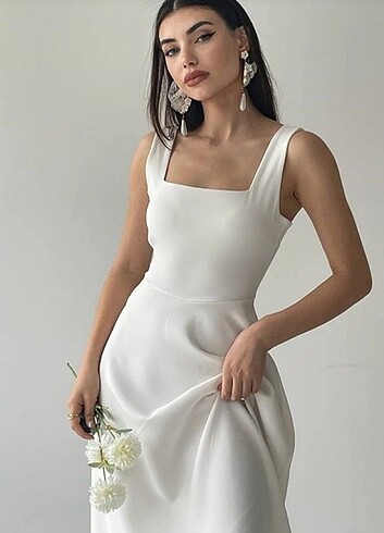 Kadın Beyaz Elbise