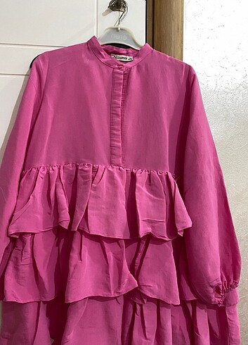 Pembe tunik 