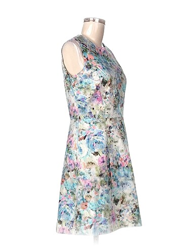 F&F F&F Günlük Elbise %70 İndirimli.