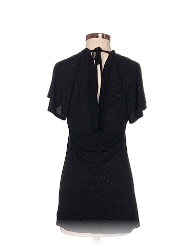 40 Beden Y-London Tunik %70 İndirimli.