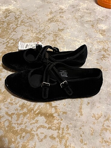 Pull& bear kadife babet
