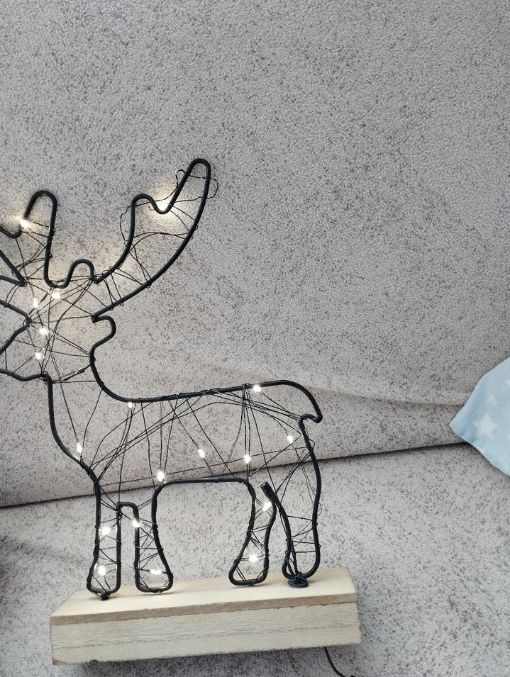 Işıklı Gri Geyik Figürü - Görsel 2