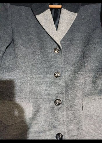l Beden Gri Düğmeli Kadın Kabanı