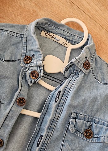 Erkek Çocuk Düğmeli Denim Gömlek - Görsel 2