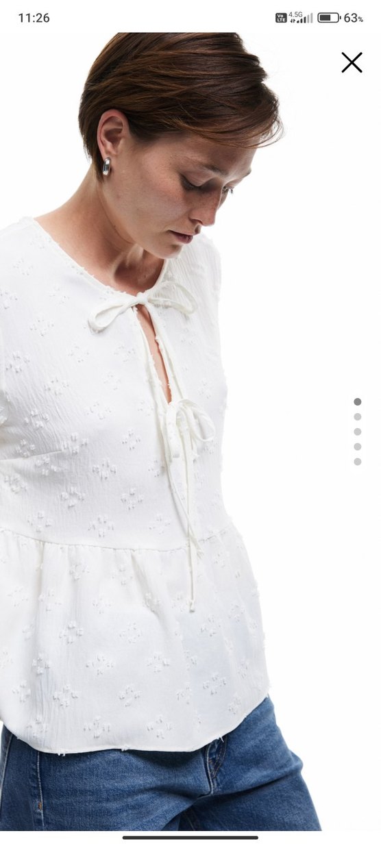 beyaz bağlama detayli bluz - Görsel 2