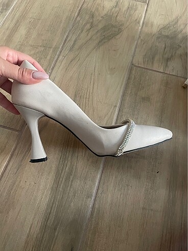 Topuklu ayakkabı - Görsel 3