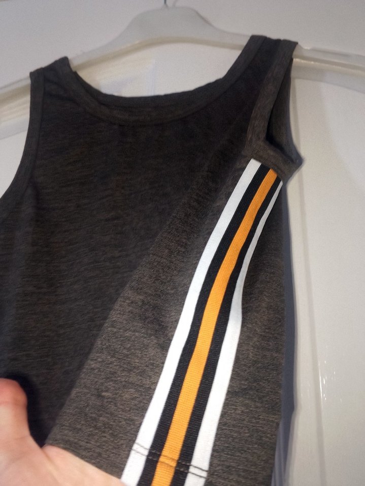 Gri Çizgili Kolsuz sporcu Atleti - Görsel 2