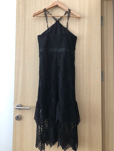Koton Koton Siyah Boyundan ipli güpür detay siyah elbise
