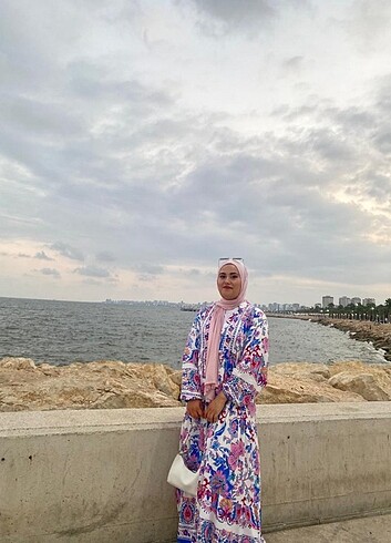 l Beden Elbise