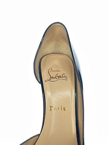 39,5 Beden siyah Renk Christian Louboutin Stiletto %70 İndirimli.