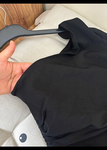 Tek Omuzlu Siyah Elbise - Görsel 2