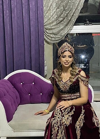 Göbeği açık kaftan