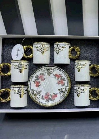 Altın detaylı beyaz fincan ve tabak seti - Görsel 2