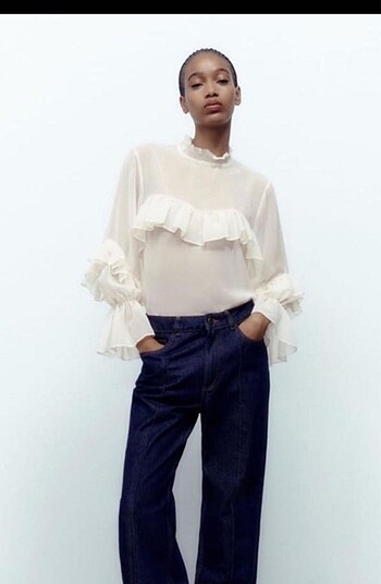 Zara fırfırlı bluz