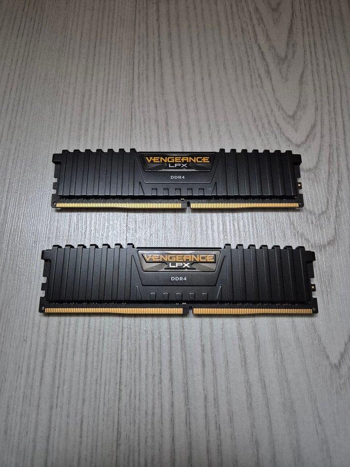CORSAİR 8x2 16gb 3200mhz cl16 RAM - Görsel 2