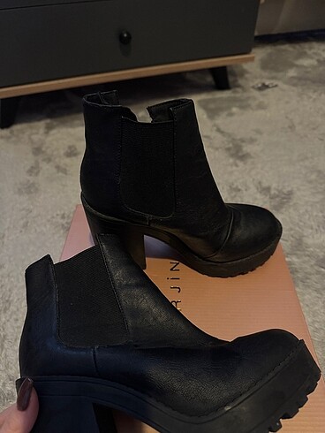 36 Beden H&M TOPUKLU BOT