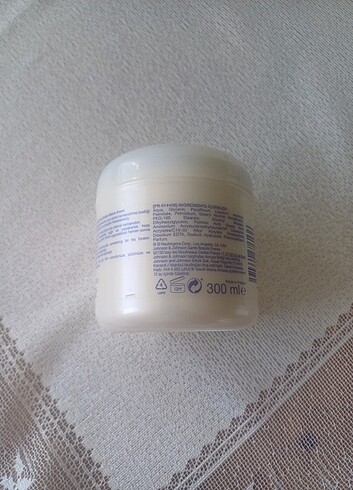 Neutrogena Neutrogena bakim kremi 300 ml